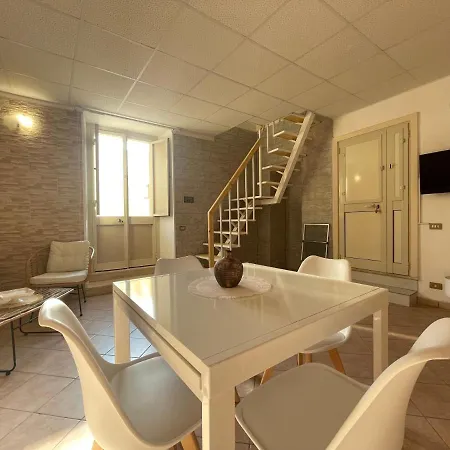 Casa Borgomonte بيت للعطل